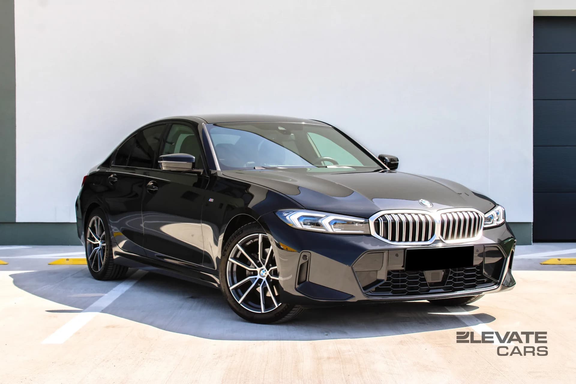 BMW 320i xDrive - obrázok 1